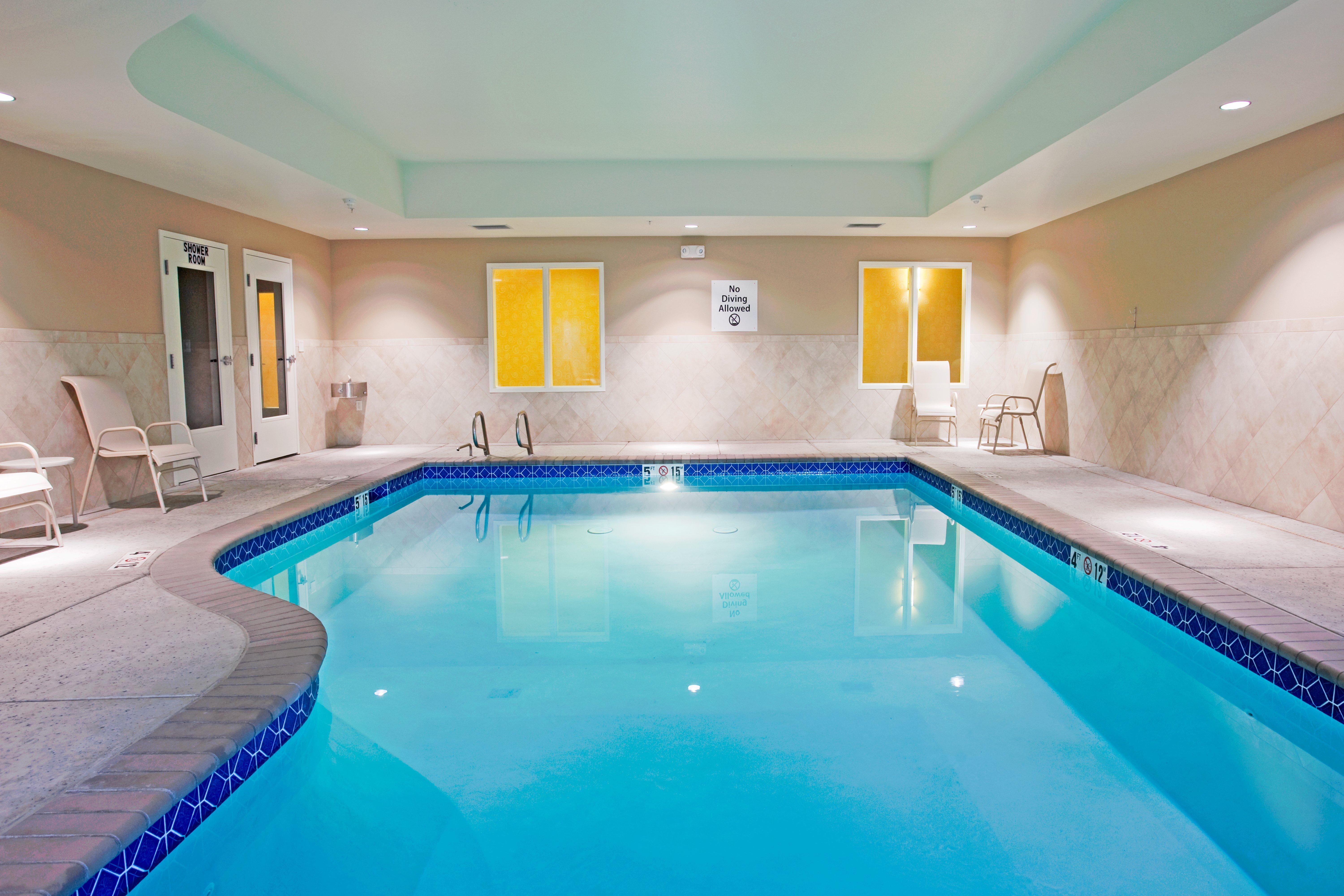 Holiday Inn Express Reno Airport By Ihg Экстерьер фото