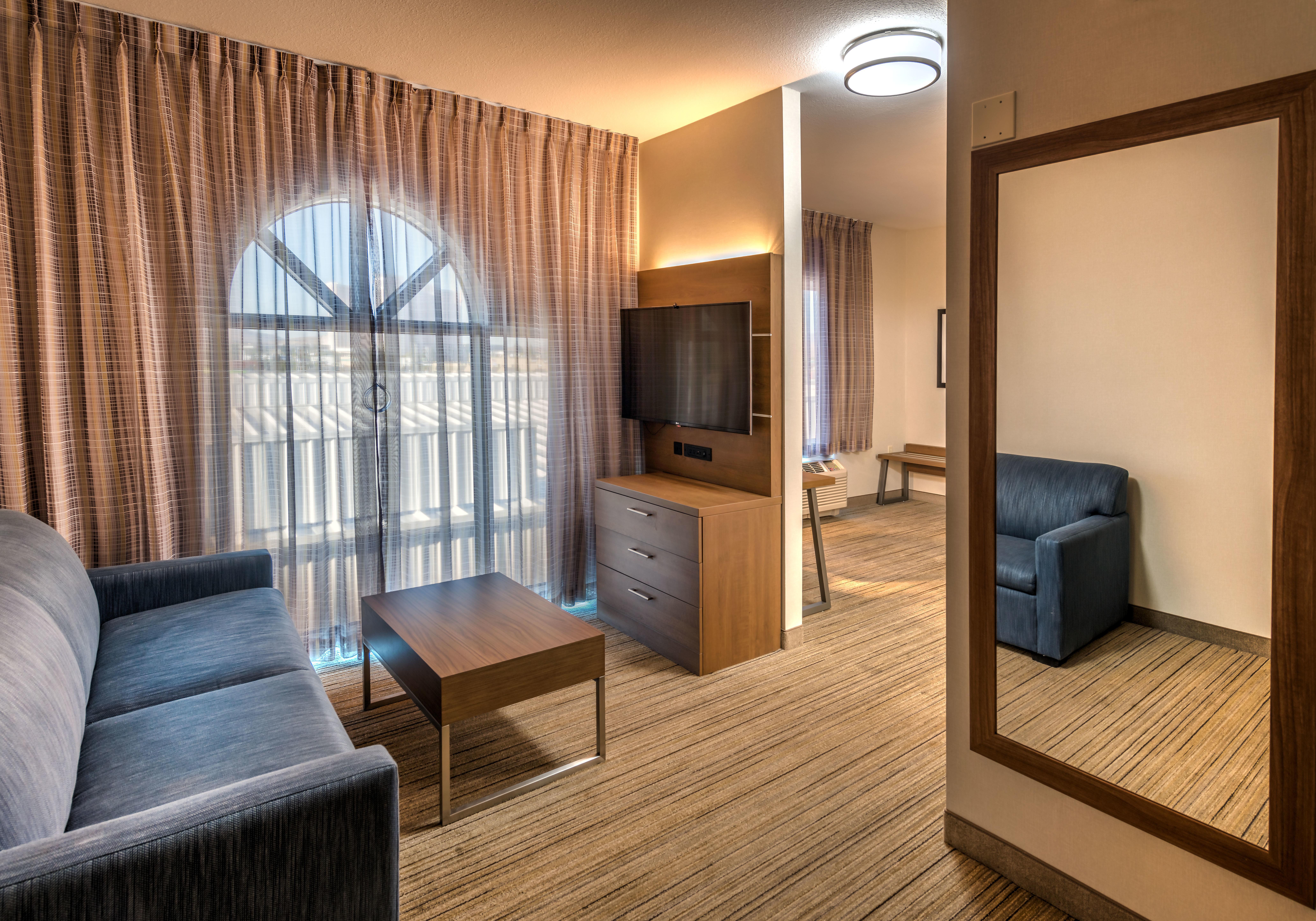 Holiday Inn Express Reno Airport By Ihg Экстерьер фото