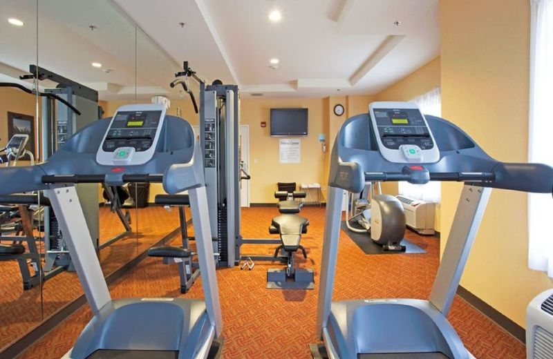 Holiday Inn Express Reno Airport By Ihg Экстерьер фото